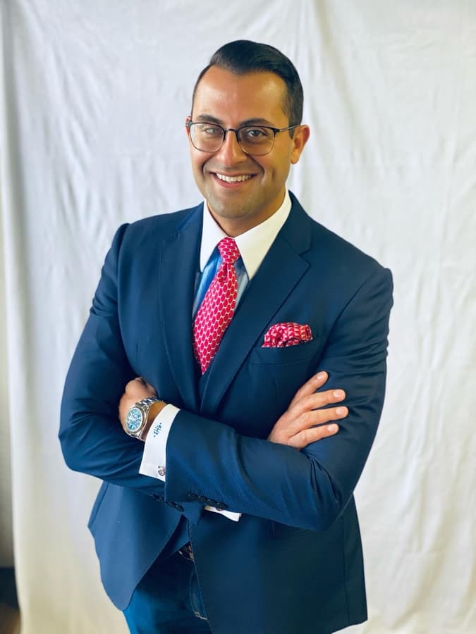 Dr. Ameer Hassan Launches Scholarship to Foster Future Medical Leaders